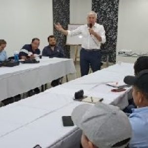 reunionconelclusterbienesyservicios2